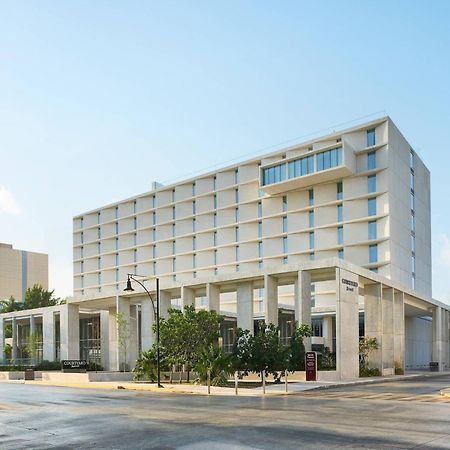 Courtyard By Marriott Merida Downtown Hotel Exterior photo